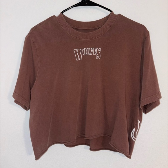 Darc Sport Wolves Club 2 Wolves Cropped Tee - Picture 2 of 9